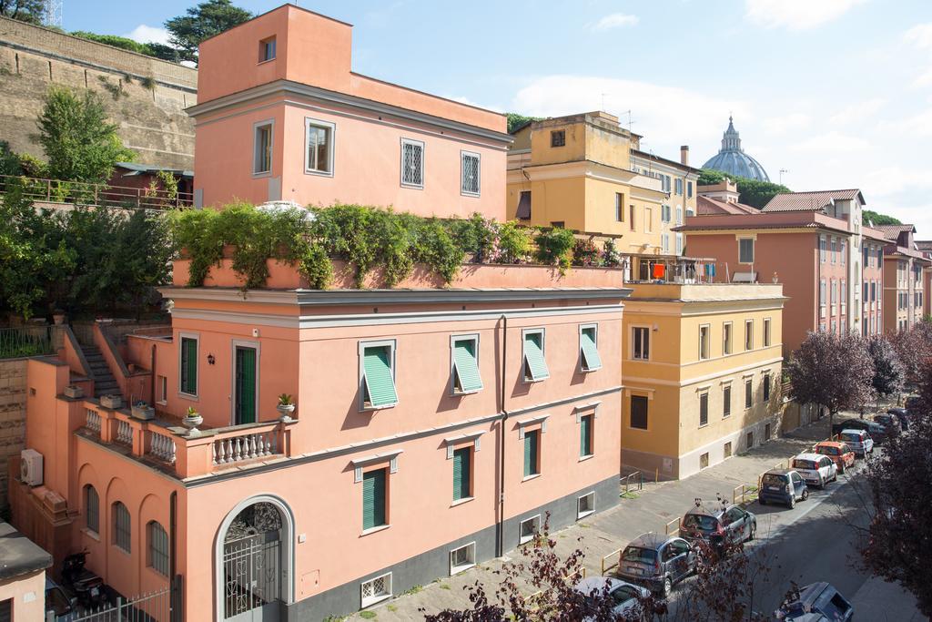 Appartamento La Finestra Su San Pietro Roma Habitación foto