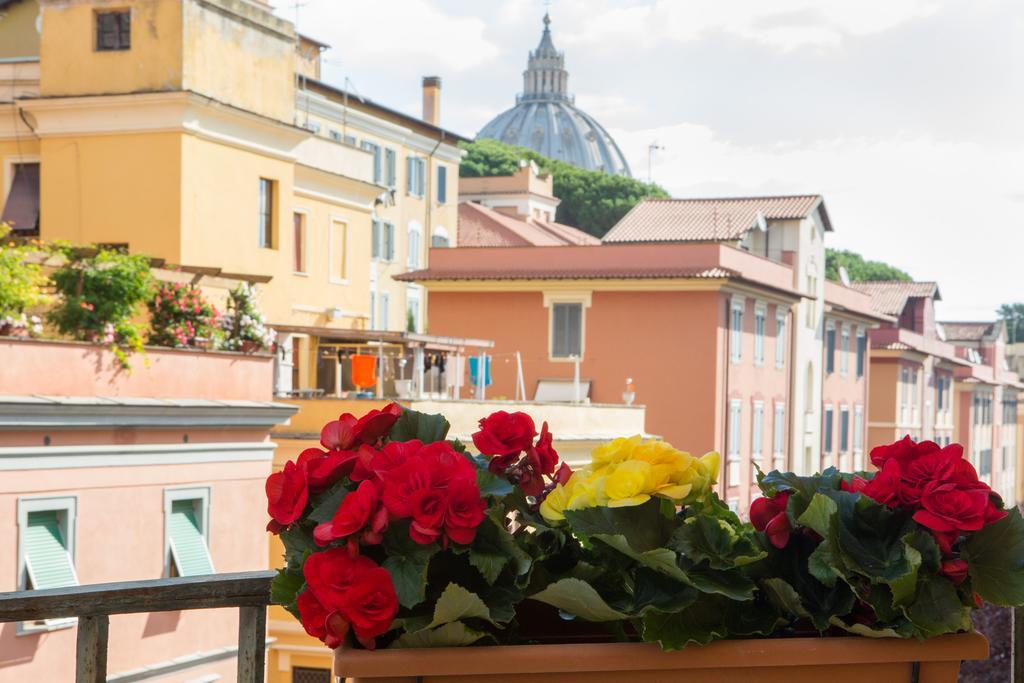 Appartamento La Finestra Su San Pietro Roma Habitación foto